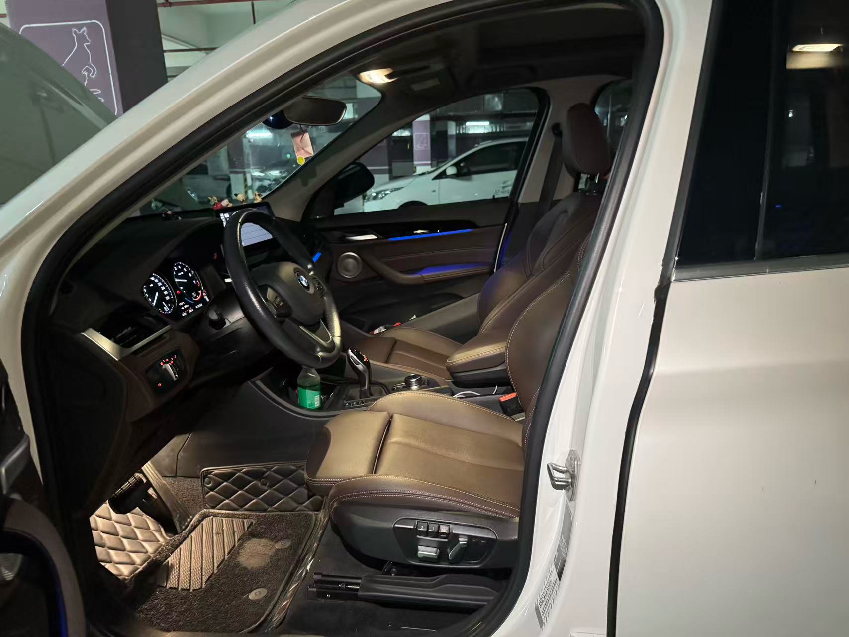 BMW X1 2023 car image #2