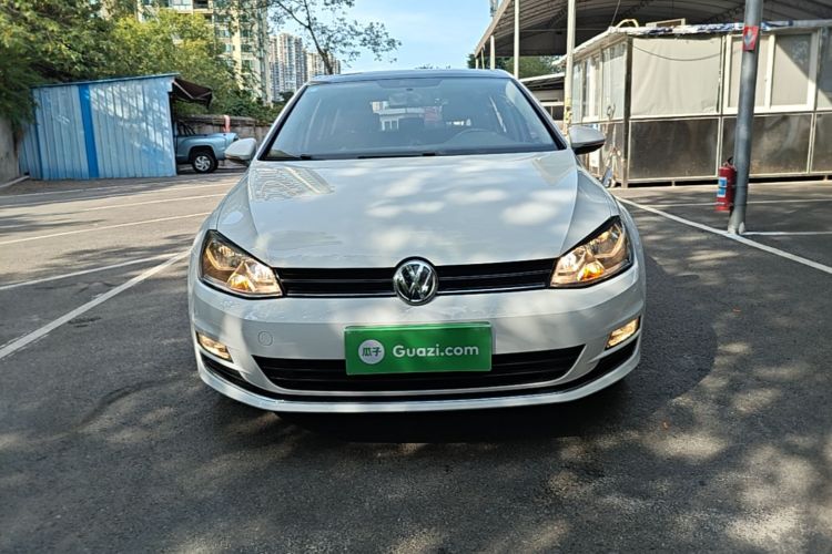 Volkswagen Golf 2015 car image #3