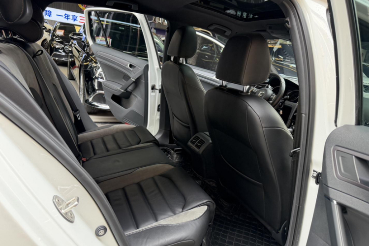 Volkswagen Golf 2017 #13 Volkswagen Golf 2017 car image #13