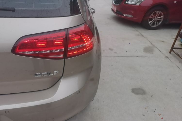 Volkswagen Golf 2016 car image #8