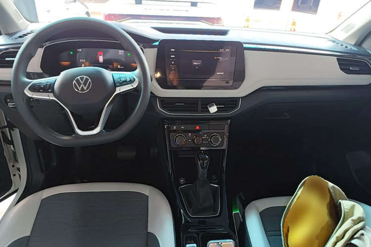 Volkswagen Tharu 2025 #10 Volkswagen Tharu 2025 car image #10