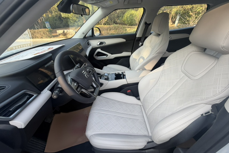 BYD YuanUP 2024 #20 BYD YuanUP 2024 immagine di auto #20
