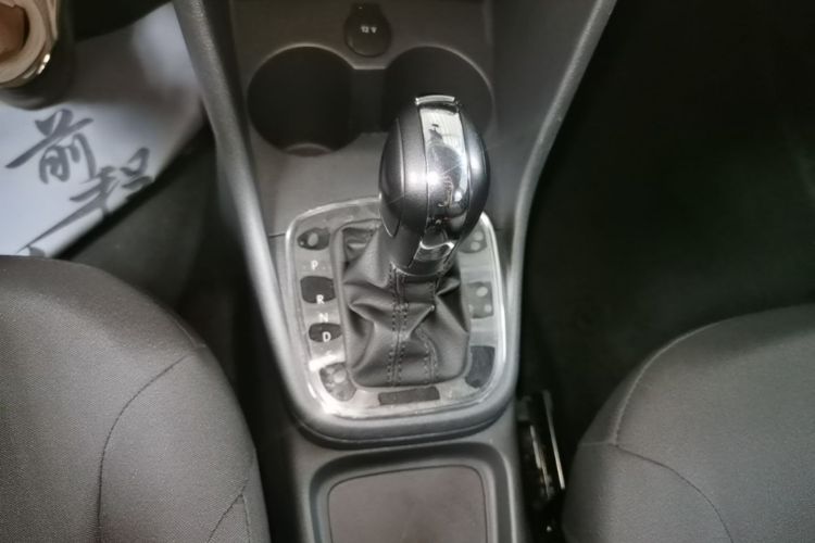 Volkswagen Polo 2017 car image #18