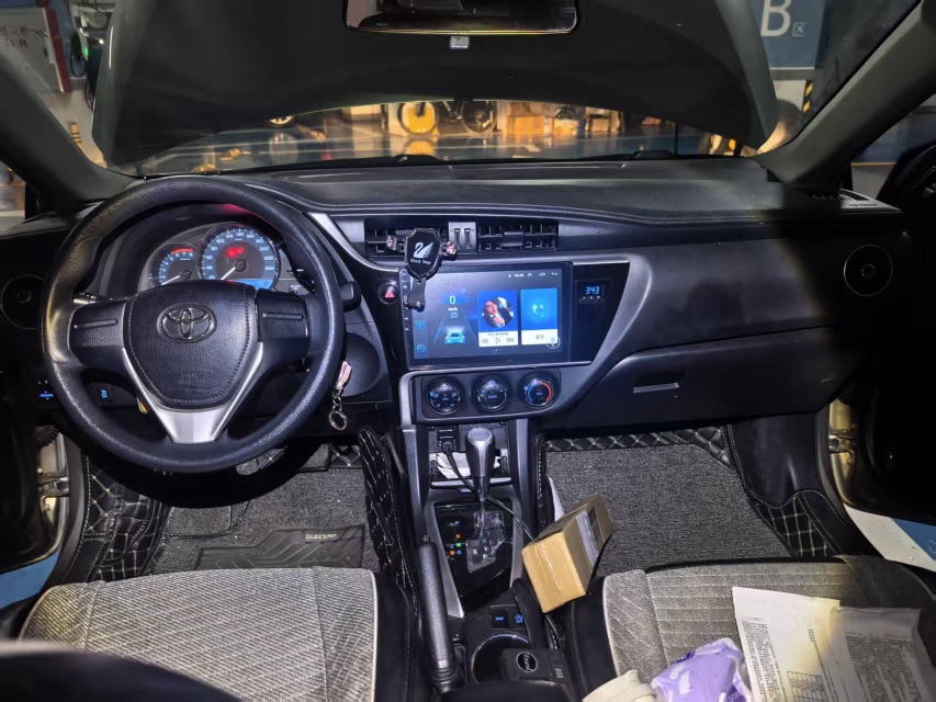 Toyota Corolla 2018 immagine di auto #5