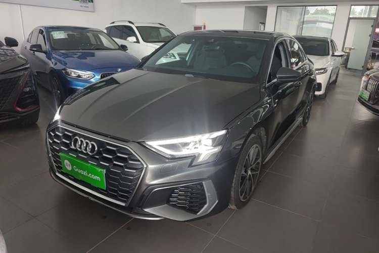 Audi A3 2021 car image #2