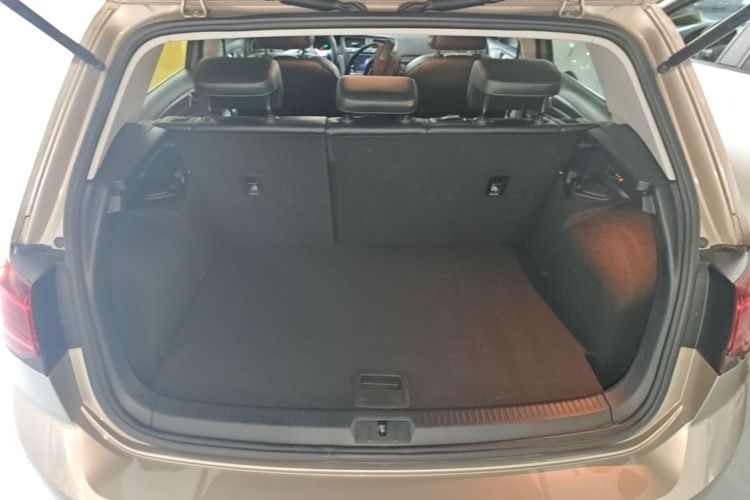 Volkswagen Golf 2019 #19 Volkswagen Golf 2019 car image #19