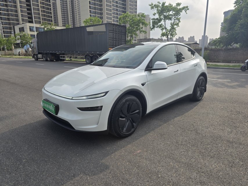 Tesla Model Y 2025 Tesla Model Y 2025 car image