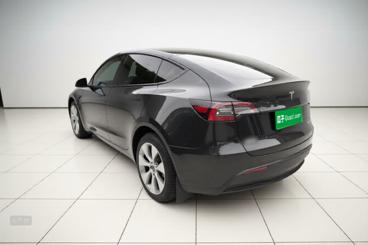 Tesla Model Y 2022 #5 Tesla Model Y 2022 car image #5