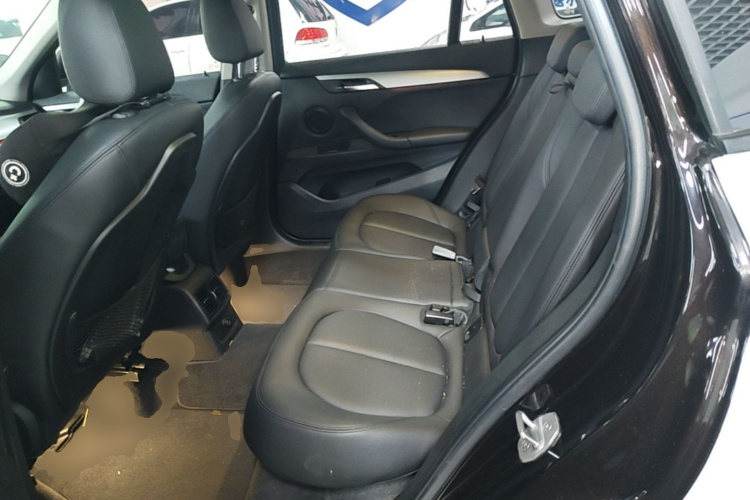 BMW X1 2017 #13 BMW X1 2017 car image #13