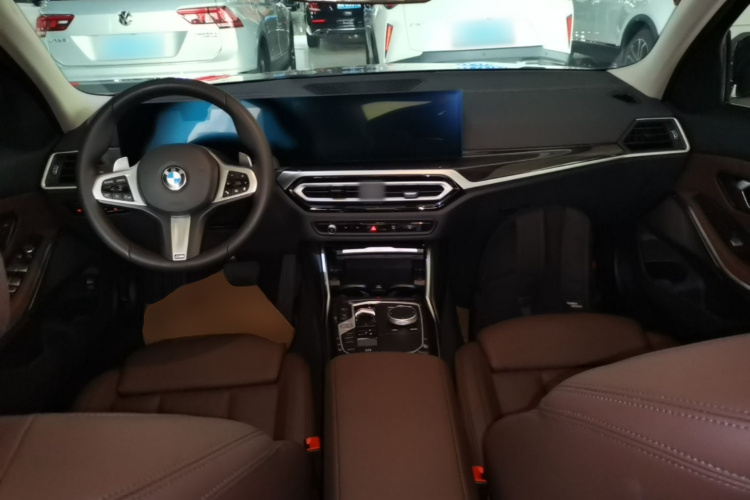 BMW 3 Series 2024 car image #10