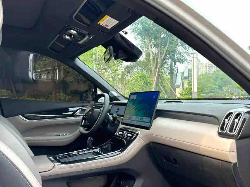 GEELY Boyue L 2025 #7 GEELY Boyue L 2025 car image #7