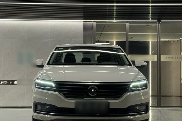 Volkswagen Lavida 2021 car image #3