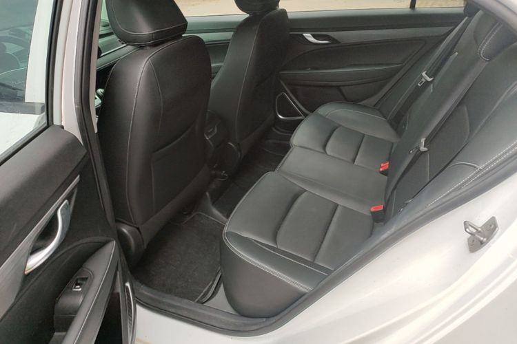 GEELY Emgrand 2022 immagine di auto #17