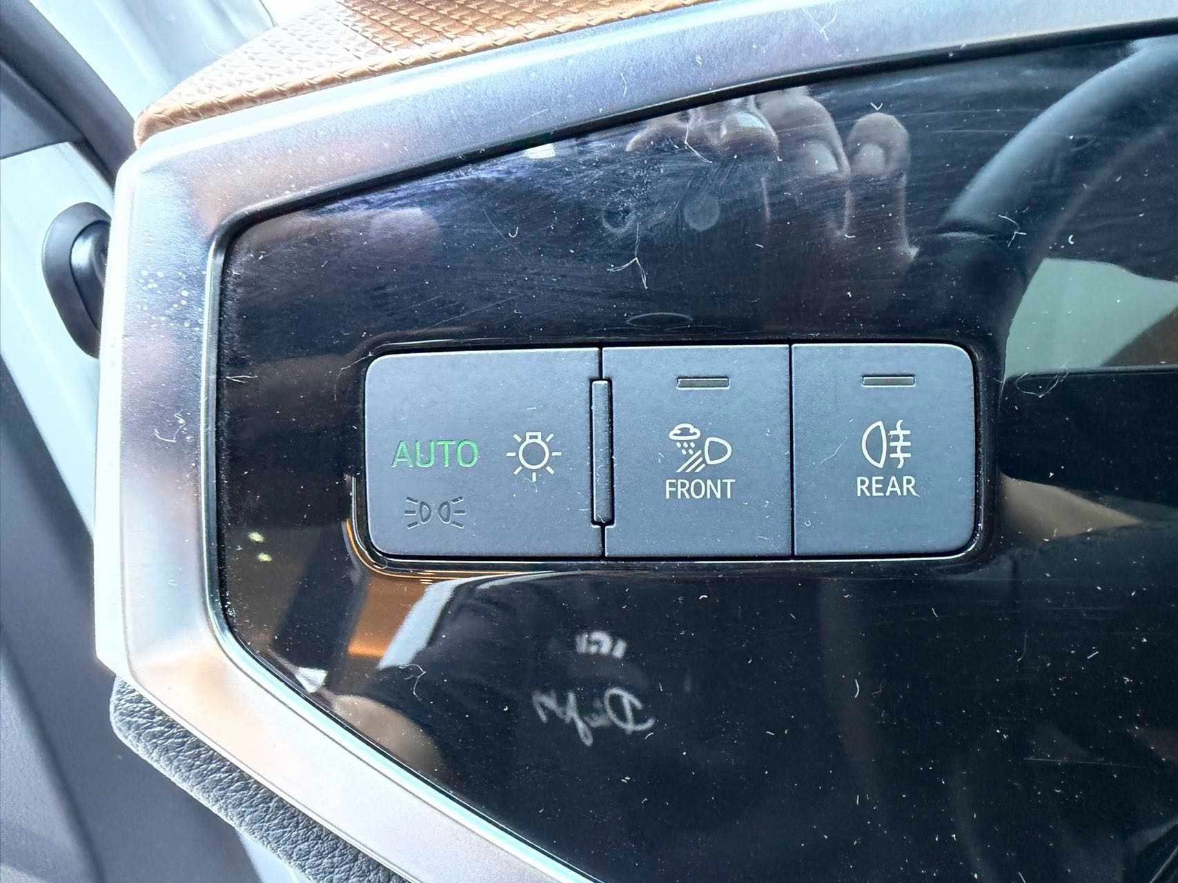 Audi Q3 2023 car image #6