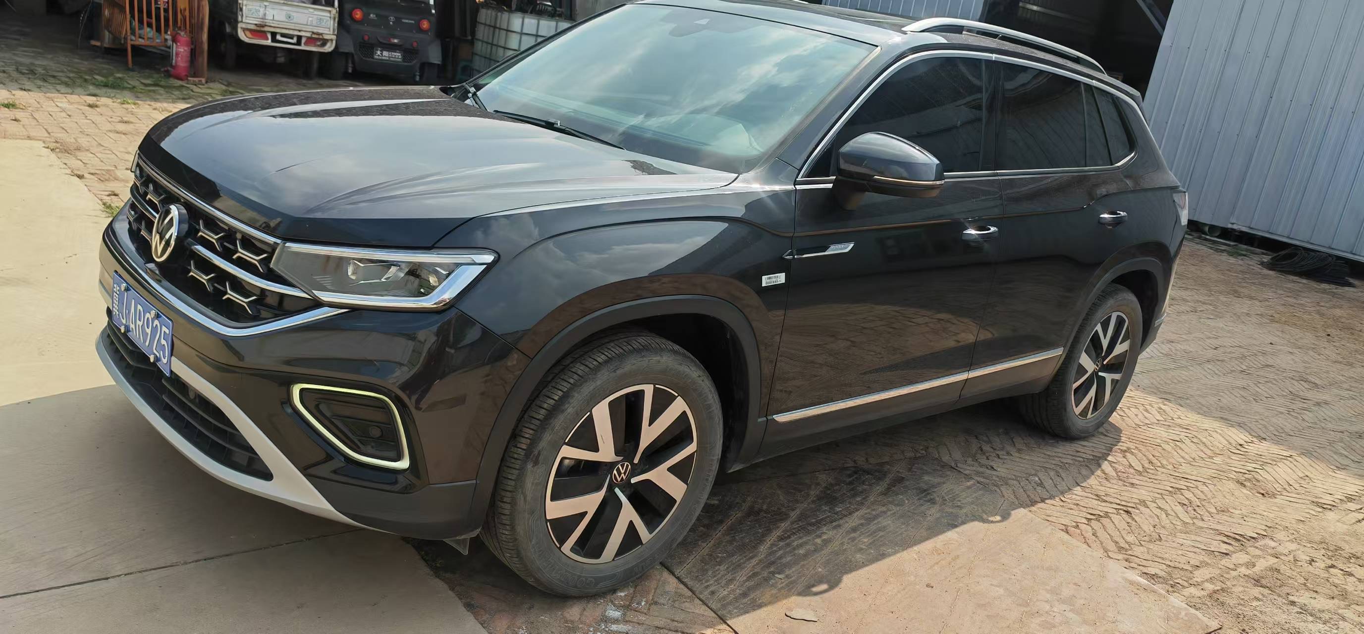Volkswagen Tayron 2023 car image 