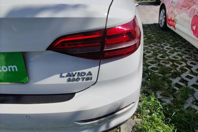 Volkswagen Lavida 2020 car image #8