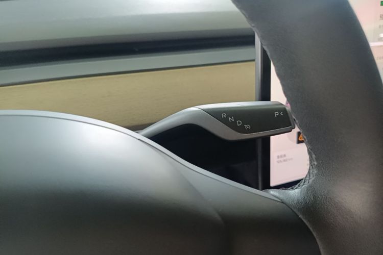 Tesla Model Y 2022 #14 Tesla Model Y 2022 car image #14