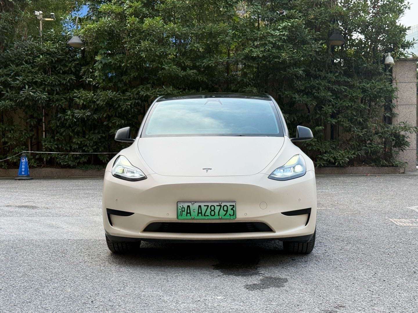 Tesla Model Y 2022 imagem de carro #3