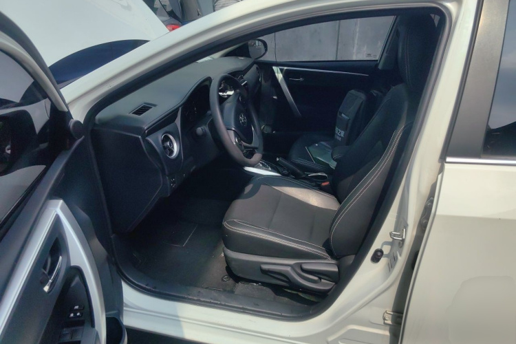 Toyota Corolla 2019 #9 Toyota Corolla 2019 car image #9