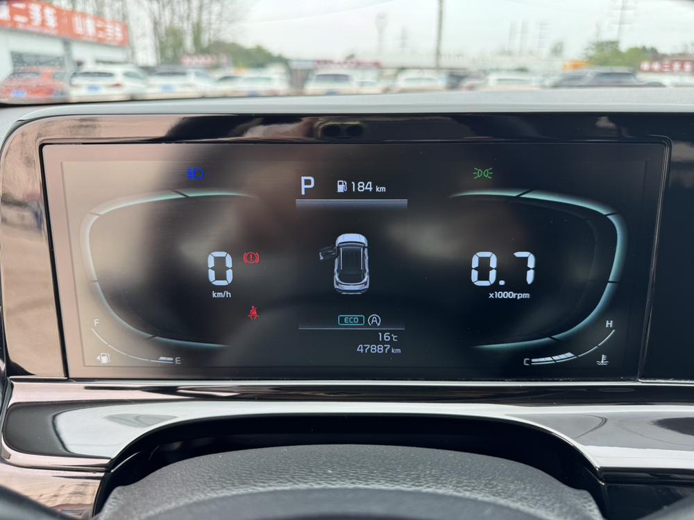 Kia Seltos 2024 immagine di auto #16