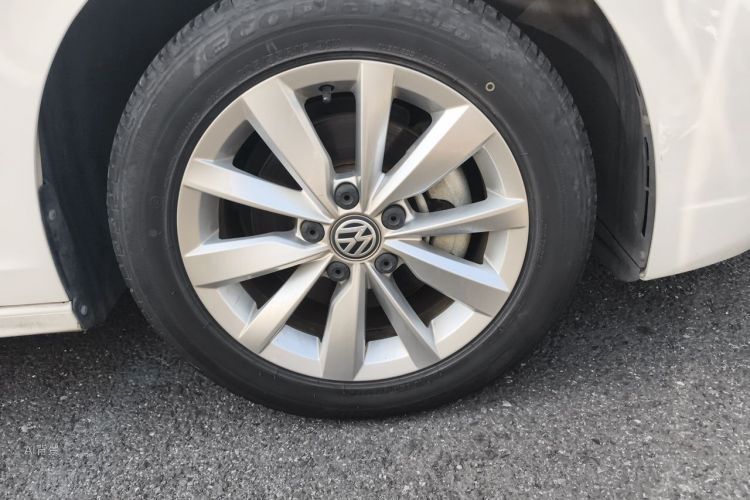 Volkswagen Bora 2020 car image #9