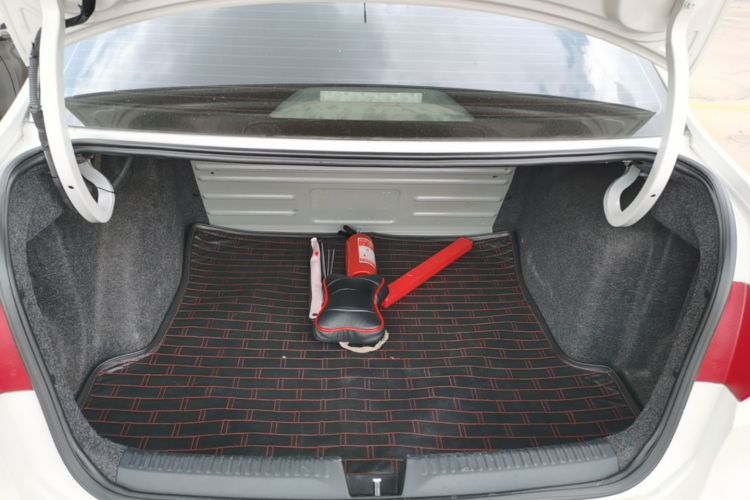 Volkswagen Santana 2016 car image #19