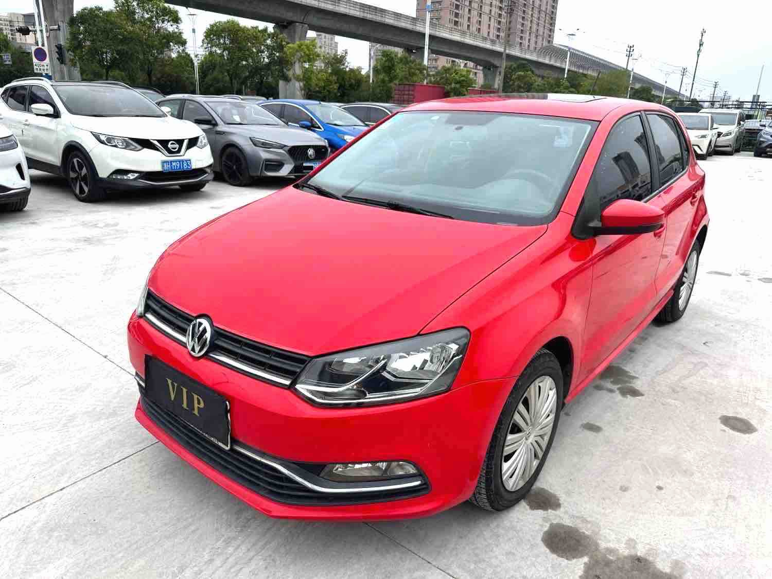 Volkswagen Polo 2016 car image 
