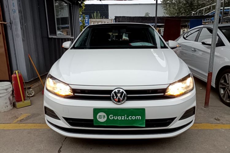 Volkswagen Polo 2020 car image #3