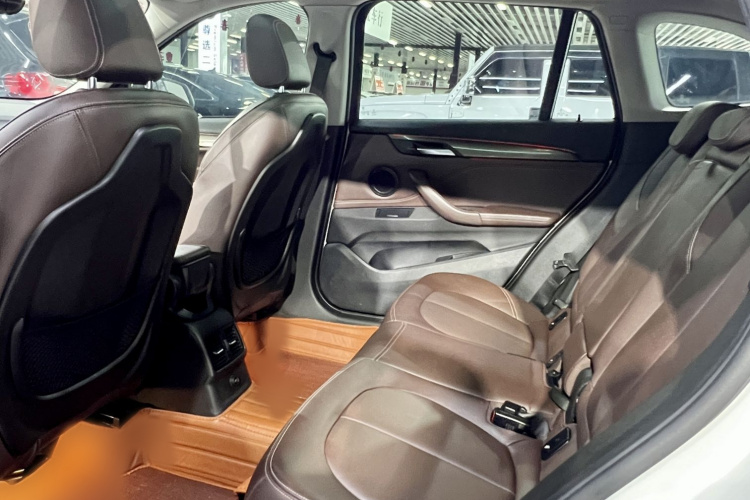 BMW X1 2017 #11 BMW X1 2017 car image #11