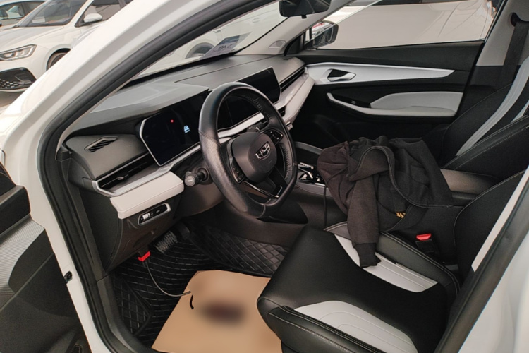 GEELY Binray 2024 car image #15