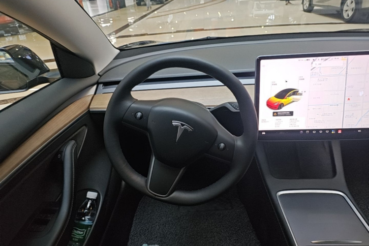 Tesla Model 3 2021 #11 Tesla Model 3 2021 car image #11