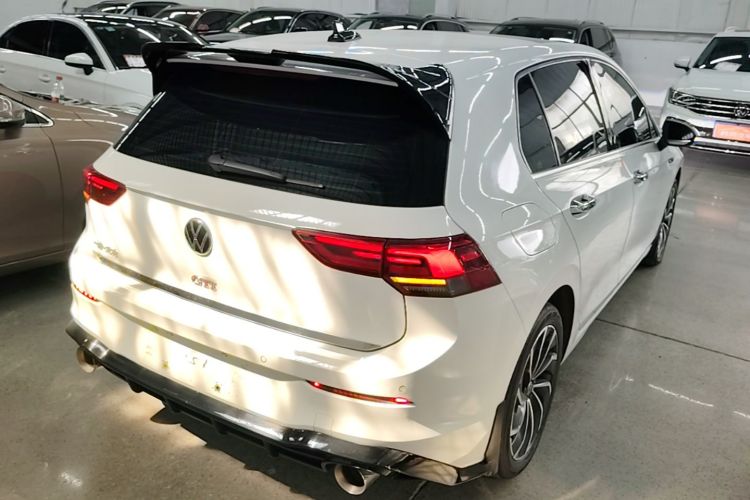 Volkswagen Golf 2021 car image #7