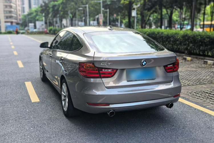 BMW 3 Series GT 2016 car image #9