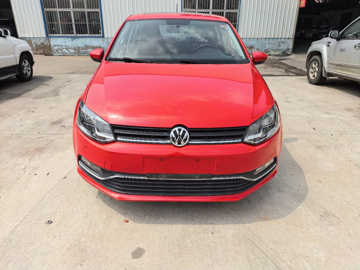 Volkswagen Polo 2019 car image #2