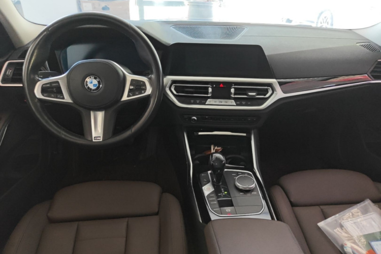 BMW 3 Series 2021 imagen de coche #10