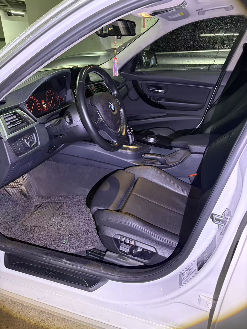 BMW 3 Series 2019 #2 BMW 3 Series 2019 car image #2