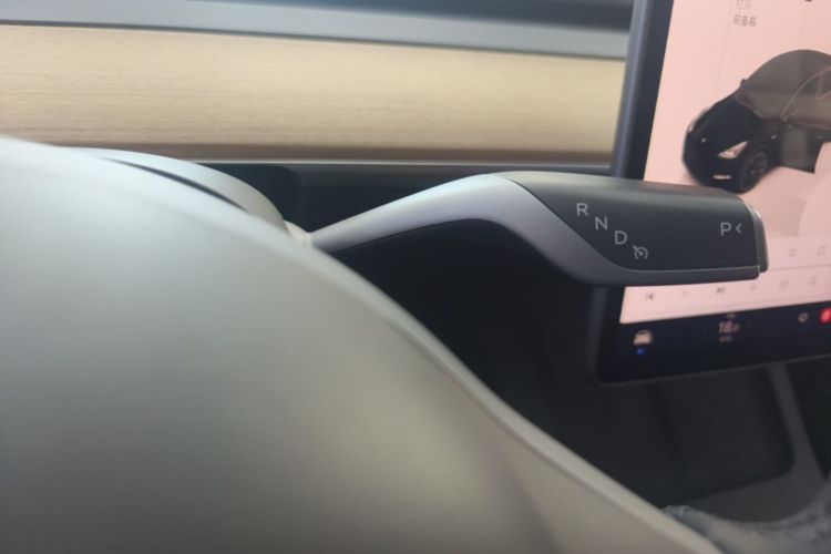 Tesla Model Y 2022 #14 Tesla Model Y 2022 immagine di auto #14