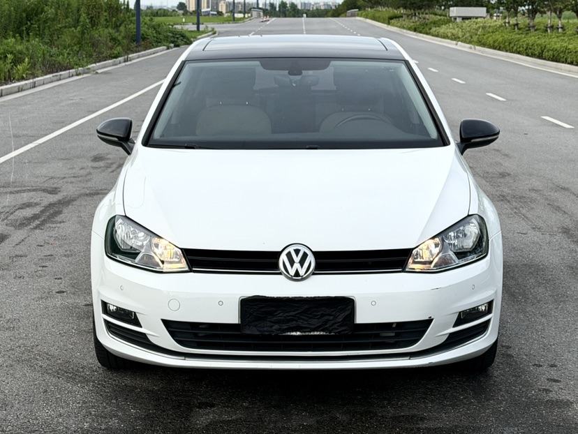 Volkswagen Golf 2017 immagine di auto #2