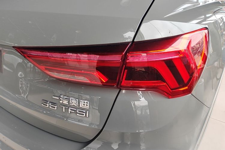Audi Q3 2024 #8 Audi Q3 2024 car image #8