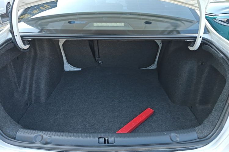 Volkswagen Lavida 2015 car image #19