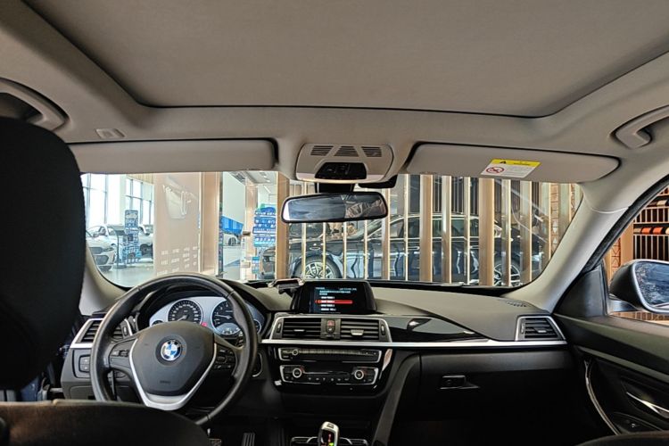 BMW 3 Series GT 2019 #18 BMW 3 Series GT 2019 car image #18