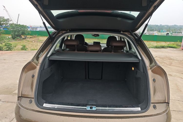 Audi Q3 2014 car image #19
