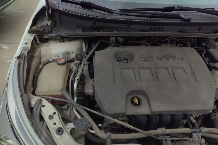 Toyota Corolla 2015 immagine di auto #22