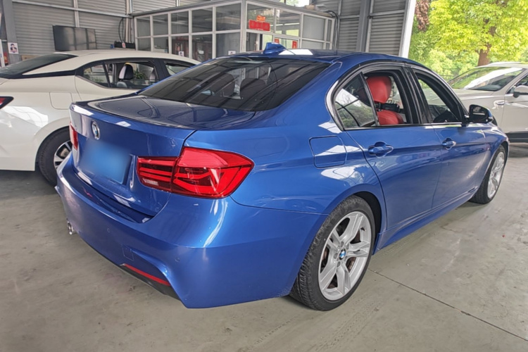BMW 3 Series 2019 car image #7
