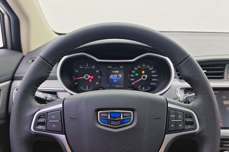 GEELY Emgrand GS 2018 immagine di auto #20