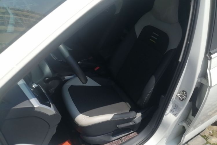 Volkswagen Polo 2020 car image #15