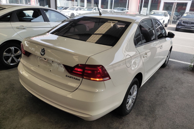 Volkswagen Santana 2022 car image #5