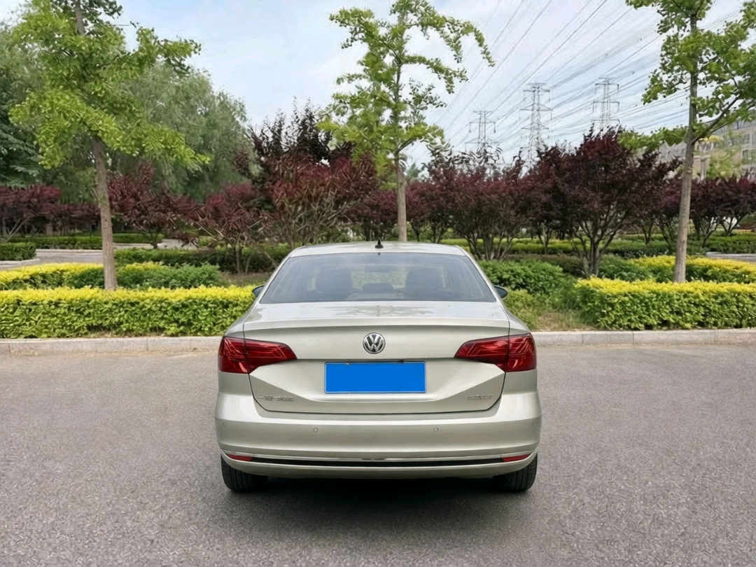 Volkswagen Bora 2017 car image #4