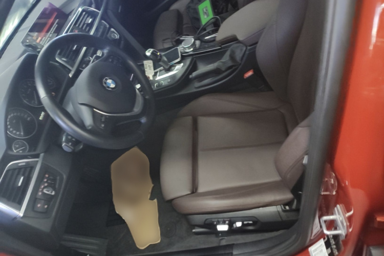 BMW 3 Series 2019 immagine di auto #15