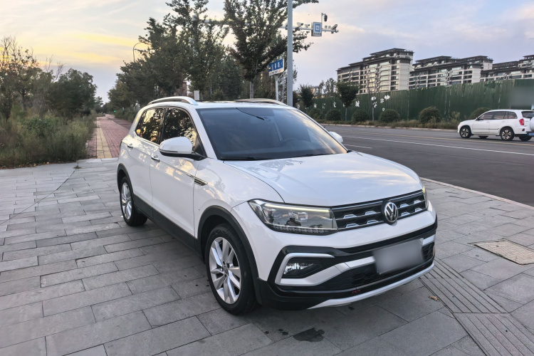 Volkswagen T-Cross 2020 car image #9